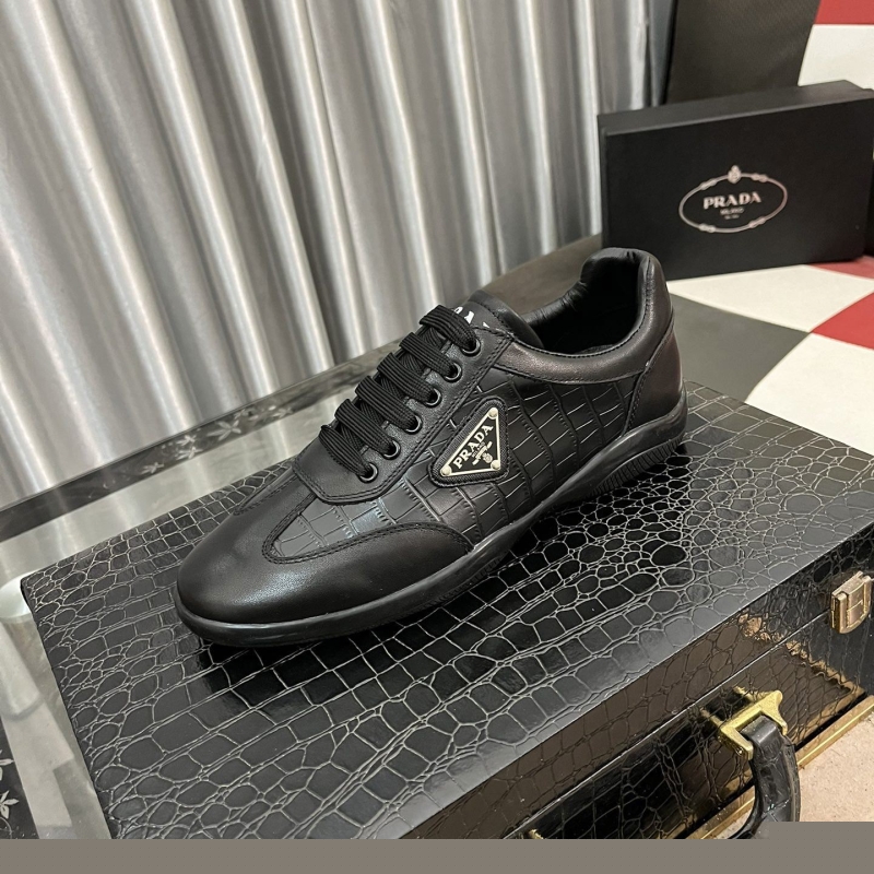 Pra*a casual shoes